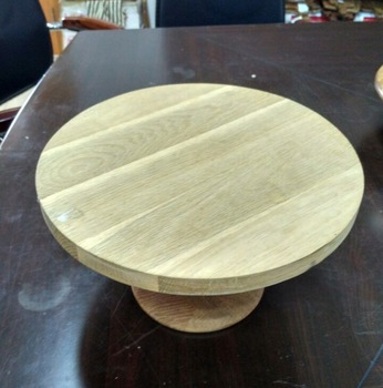 Spinning Round Tray To Store The Food
